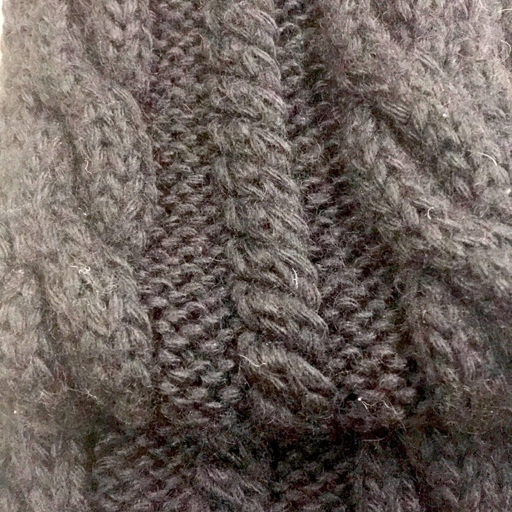 The North Face black knit scarf